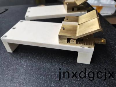 耐(nai)高溫陶瓷裌(jia)片